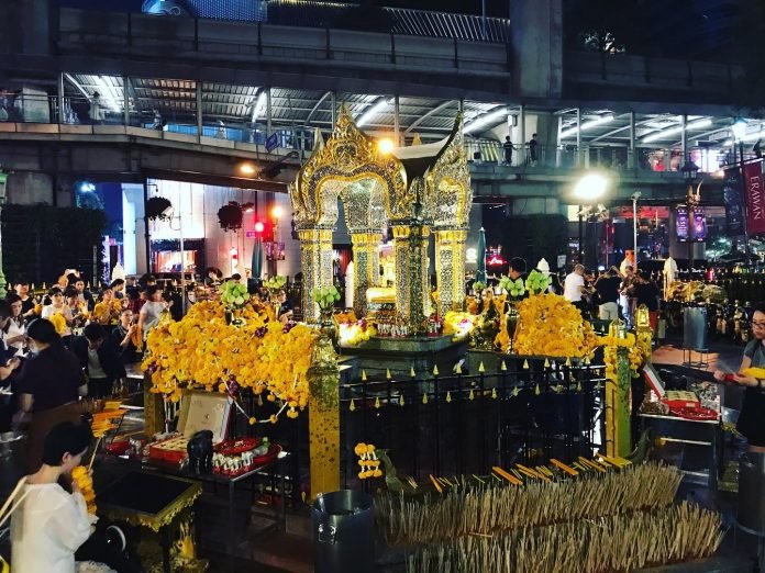 Erawan-Shrine-2.jpg