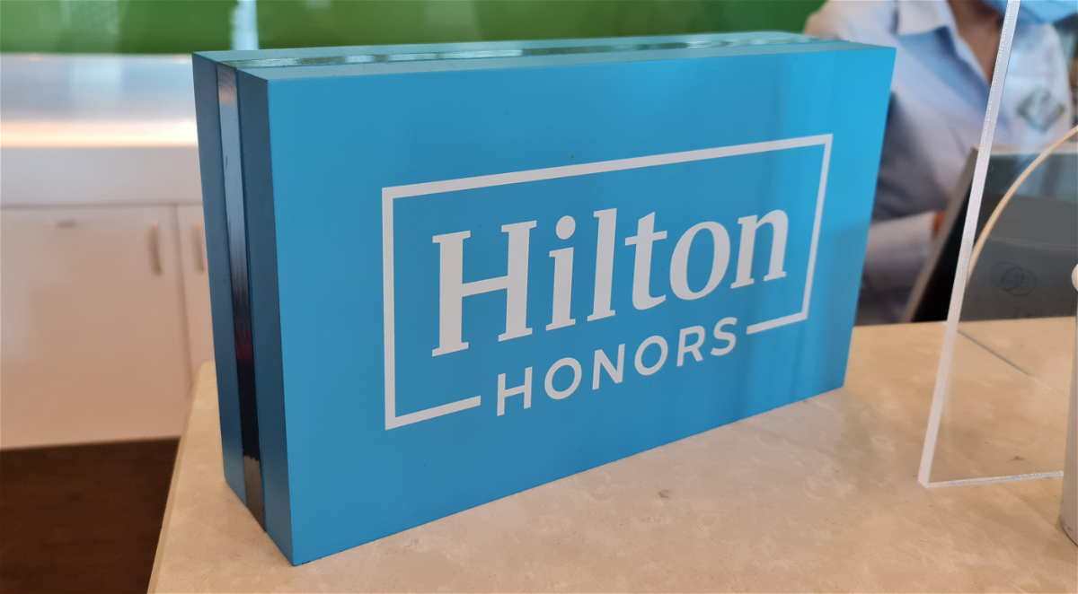 Hilton-Honors-Sign.png