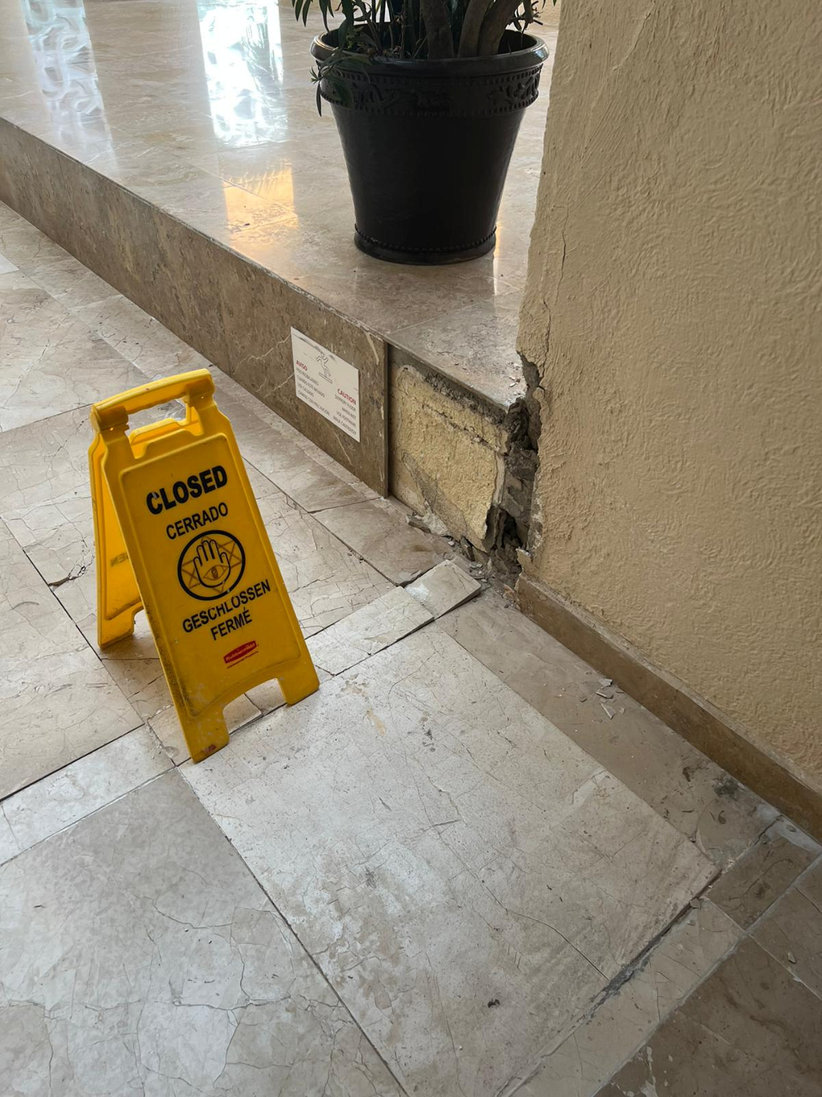 Westin-Puerto-Vallarta-Damage-Outside-Cracks.png