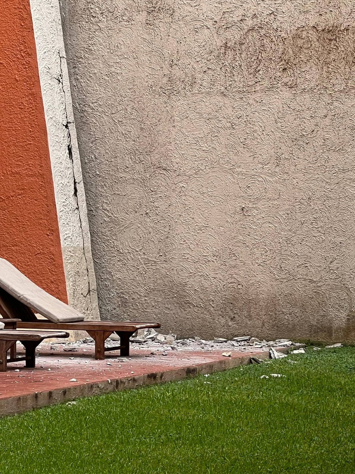 Westin-Puerto-Vallarta-Damage-Outside.png